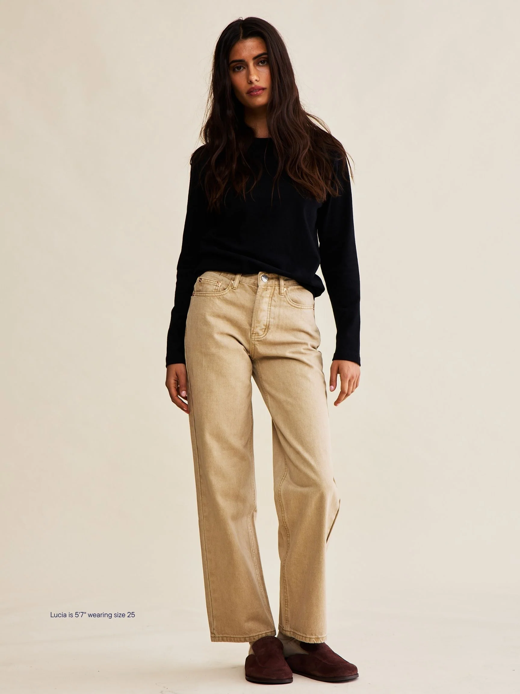 725-Classic-Straight-Jeans-41.webp Classic Straight Jeans